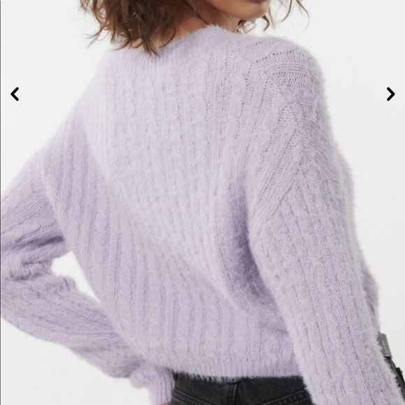 Fuzzy crop sweater - Picture 4 of 5